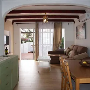 house-w-shared-pool-perfect-for-small-families.1costadelsol.com/